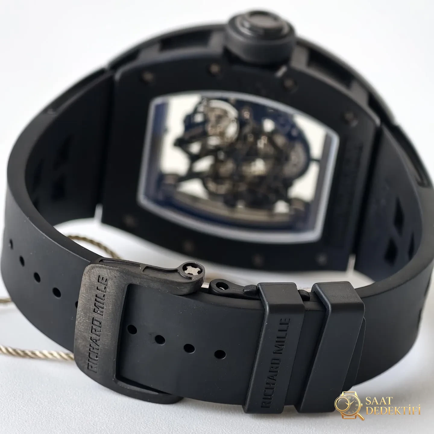UMI Modifikasyon Atölyesi · Üst düzey özel yapımın zirvesi, piyasanın en donanımlı versiyonu - Richard Mille RM055/RM061 üst düzey efsane model - Arka Safir Cam Altında Kalibre Detayı