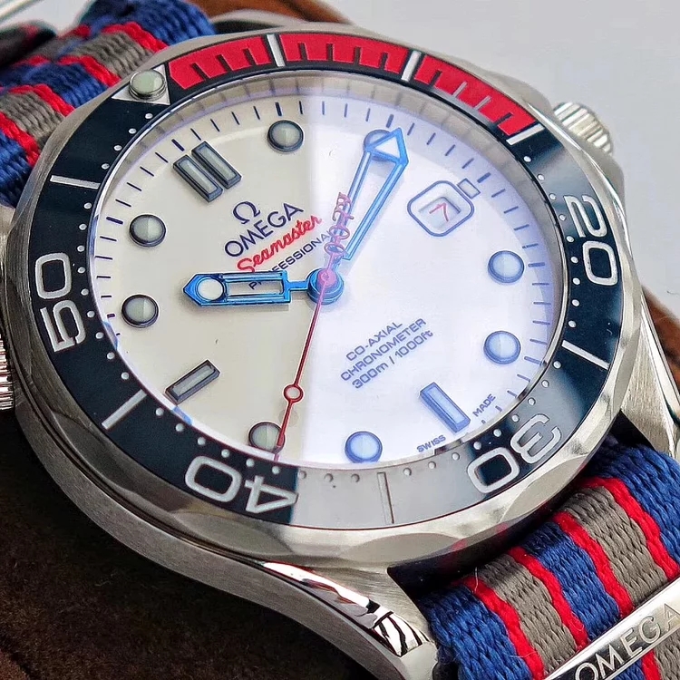 Replika Omega Commander Mavi Kırmızı Bezel