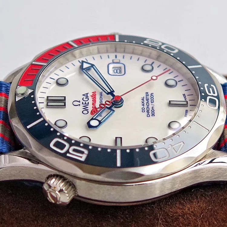 Replika Omega Seamaster Colorful