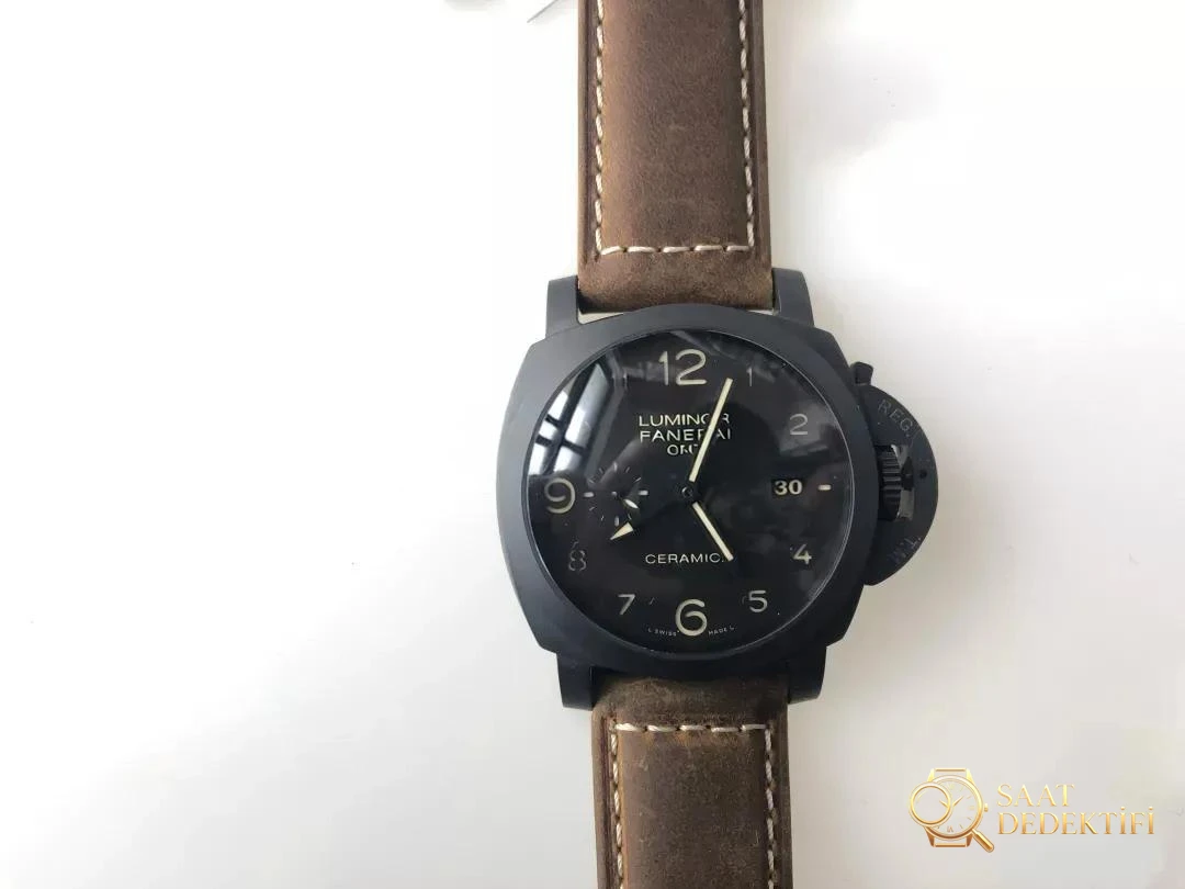 V2 versiyon VS Panerai 441 ile PAM00438 arasında ne fark var? - Kasa Profili ve Kurma Kolu İncelemesi