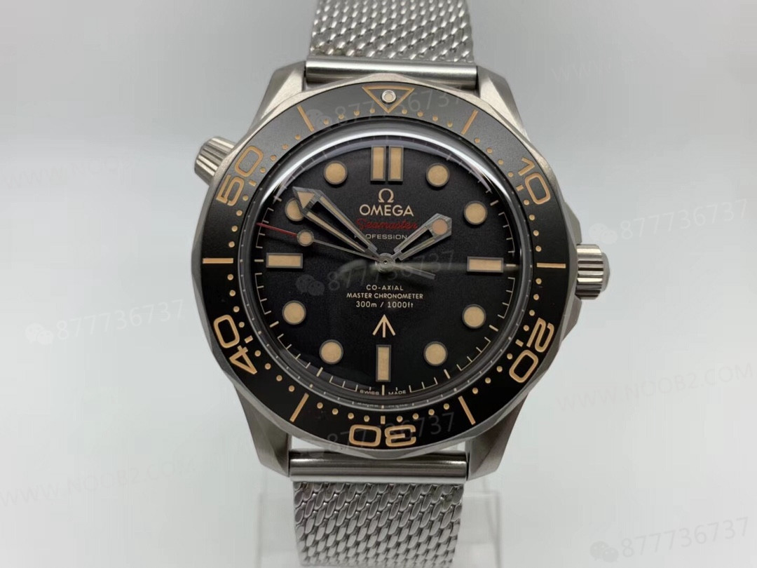 V3 gerçek titanyum kasa yükseltmeli sürüm: VS007 James Bond'un No Time To Die filminde taktığı Omega Seamaster 300M — 1. fotoğraf