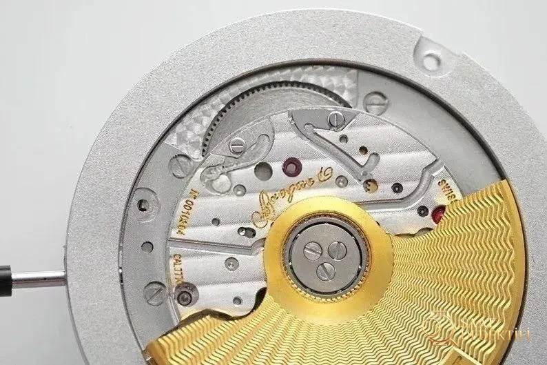 V3 Version FK Factory Breguet Classique 5177BA replica watch: Real-replica comparison, original review and what has been improved? - Back Cover and Mechanism Detail