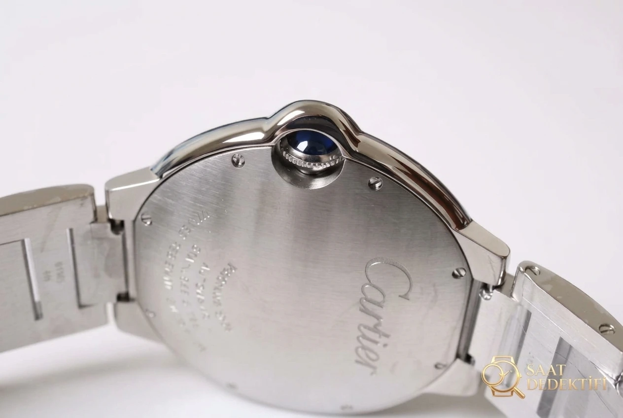Revue de la montre V6 Factory Cartier Ballon Bleu 42 mm - Fond du boîtier et détails du mouvement