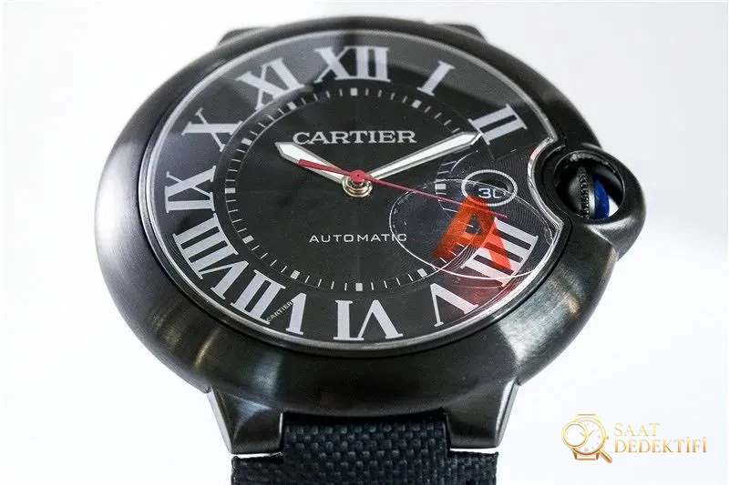 V6 Factory Cartier Ballon Bleu Black Knight Saat İncelemesi - Arka Kapak ve Mekanizma Detayı