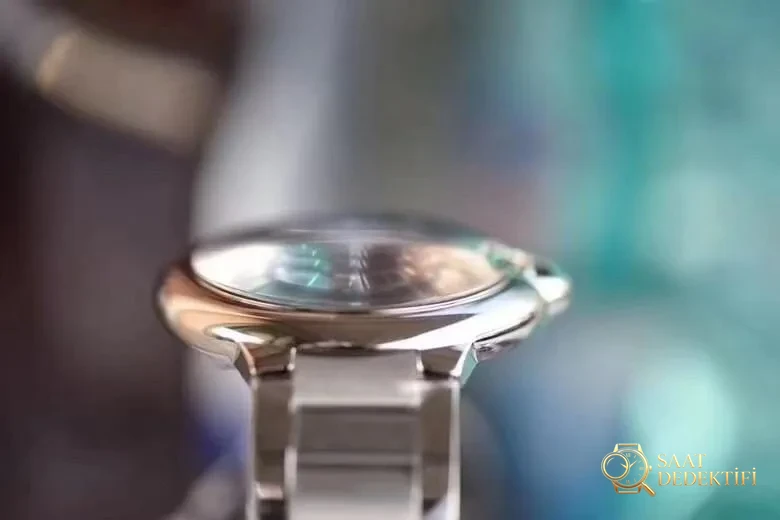 V6 Factory Cartier Ballon Bleu büyük boy 42 mm mavi kadran Seagull 2824 mekanizmalı replika mekanik saat incelemesi - Fosfor ve Super-LumiNova Gece Görünümü