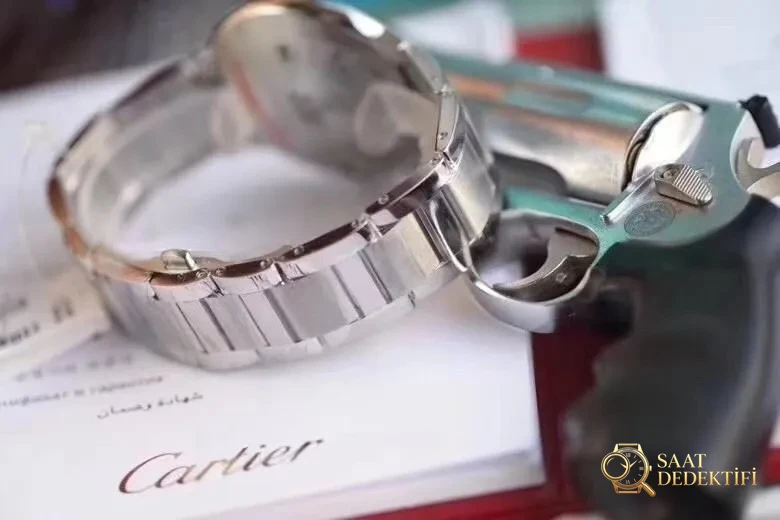 V6 Factory Cartier Ballon Bleu büyük boy 42 mm mavi kadran Seagull 2824 mekanizmalı replika mekanik saat incelemesi - Kordon Dokusu ve Dikiş Detayları