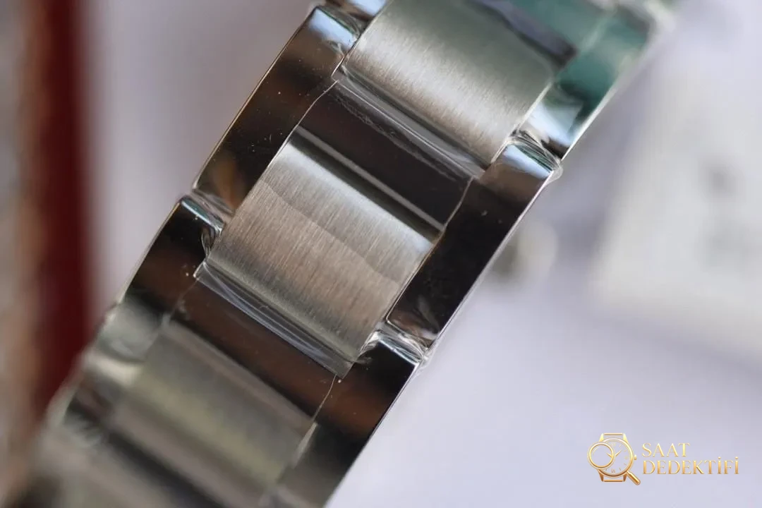 V6 Factory Cartier Ballon Bleu büyük boy 42 mm mavi kadran Seagull 2824 mekanizmalı replika mekanik saat incelemesi - Arka Kapak Gravür ve Seri Numarası