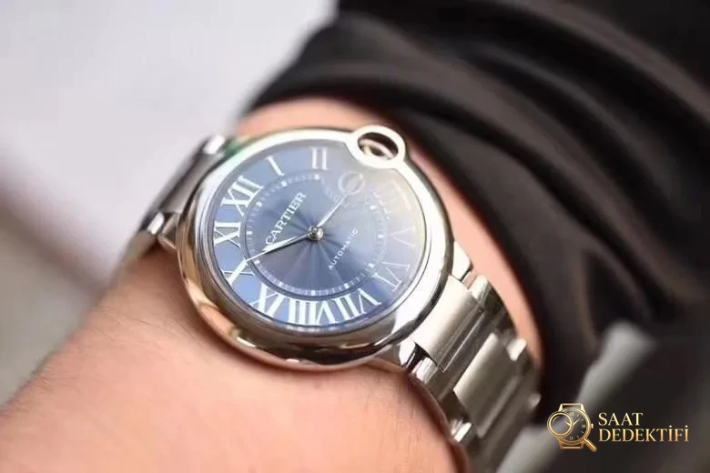 V6 Factory Cartier Ballon Bleu büyük boy 42 mm mavi kadran Seagull 2824 mekanizmalı replika mekanik saat incelemesi - Bezel İçi Rehaut Gravürü ve Hizalaması