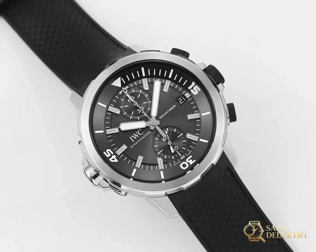 V6 Factory IWC Aquatimer Köpekbalığı Özel Versiyonunun kalitesi iyi mi? - Arka Kapak ve Mekanizma Detayı