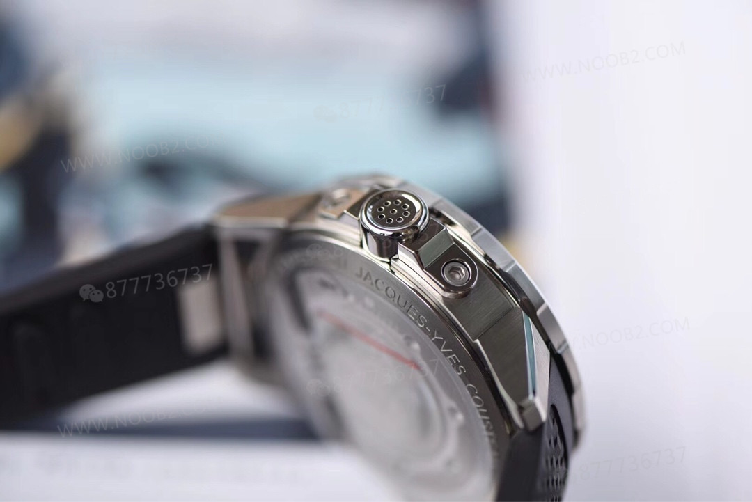 V6 Factory IWC Aquatimer mavi kadranlı üç iğneli saatin işçiliği nasıl? — 5. fotoğraf