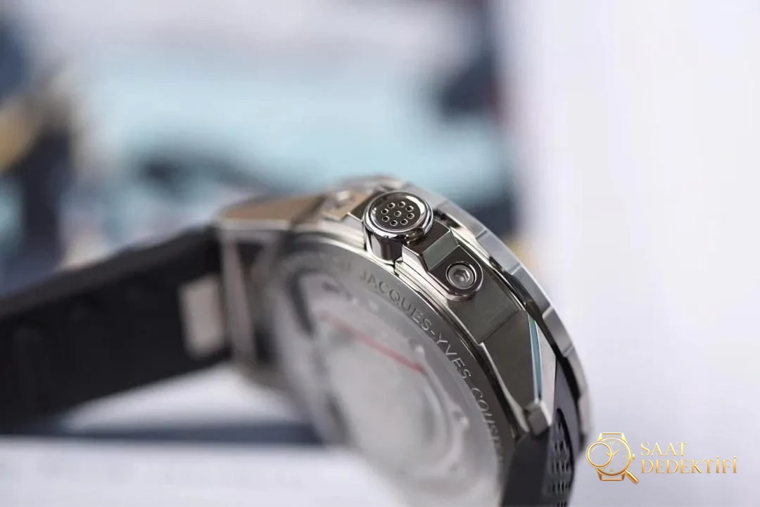 V6 Factory IWC Aquatimer mavi kadranlı üç iğneli saatin işçiliği nasıl? - Bilezik, Toka ve Klips Mekanizması