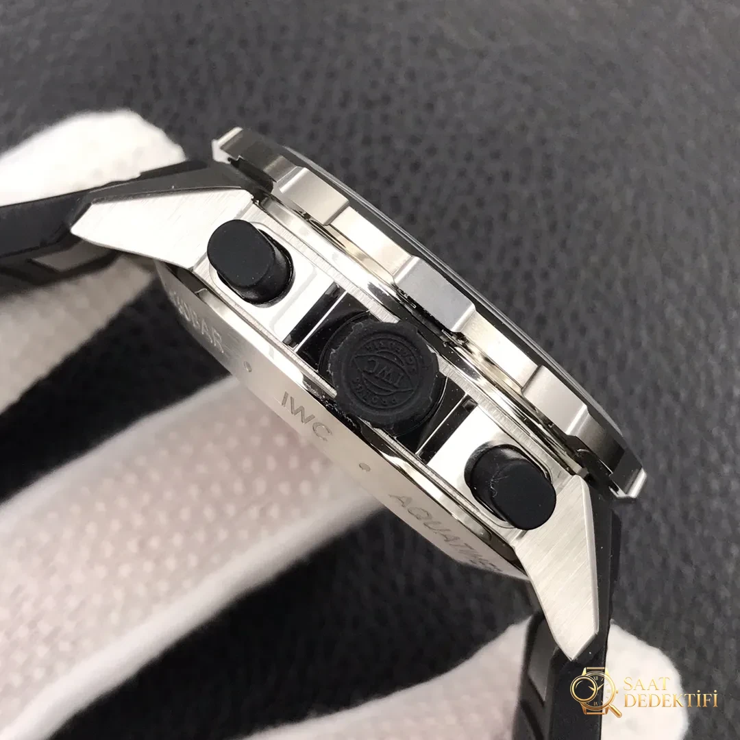 IWC Aquatimer Sharks Kurma Kolu
