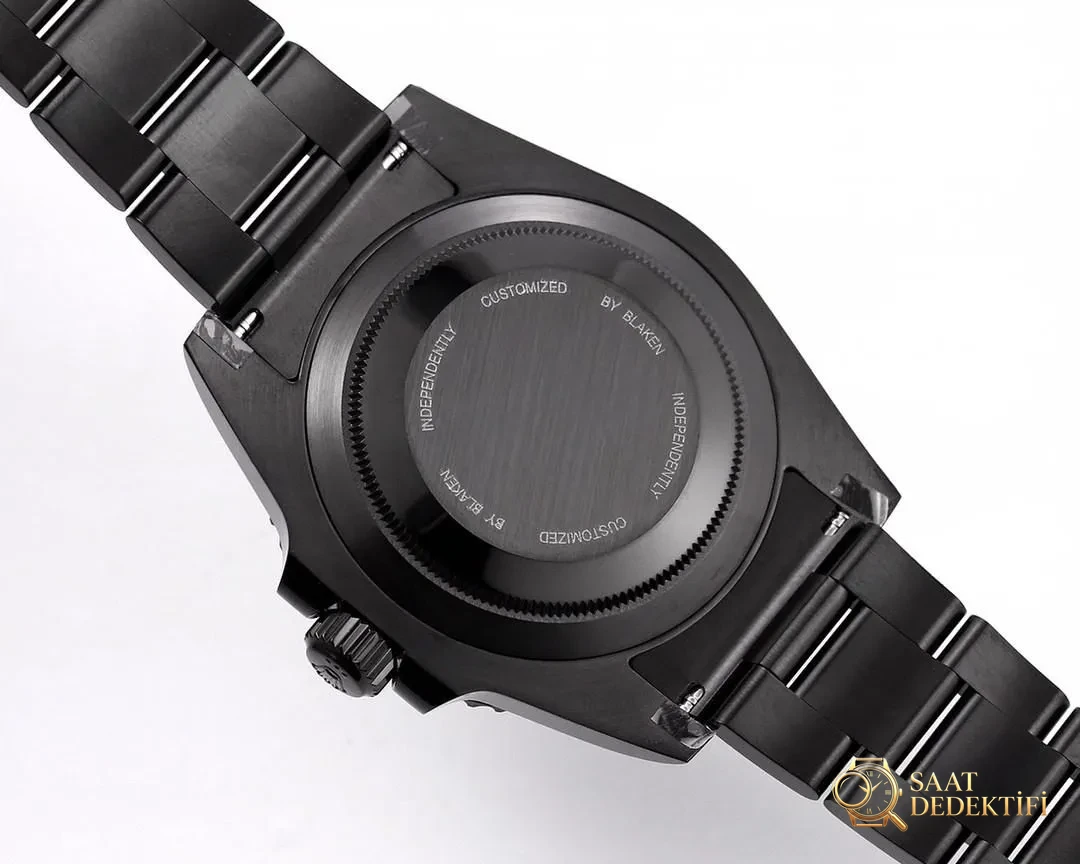V6 Factory Rolex BLAKEN Dark Night Black Submariner 116610LN Modification de noircissement - Position du poignet et proportion du boîtier