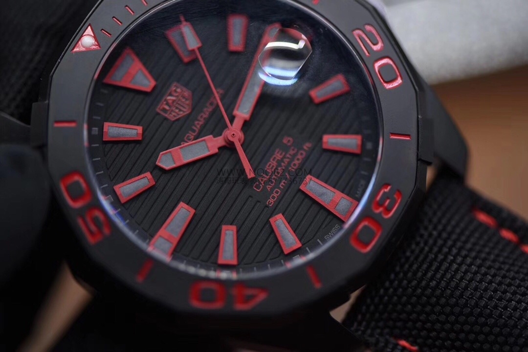V6 Factory TAG Heuer Aquaracer 300 metre WAY201 replika saat detaylı incelemesi — 17. fotoğraf