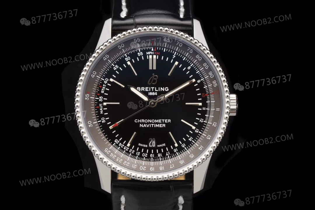 V7 Breitling Aviator 8 siyah kadran gri bezel — 1. fotoğraf