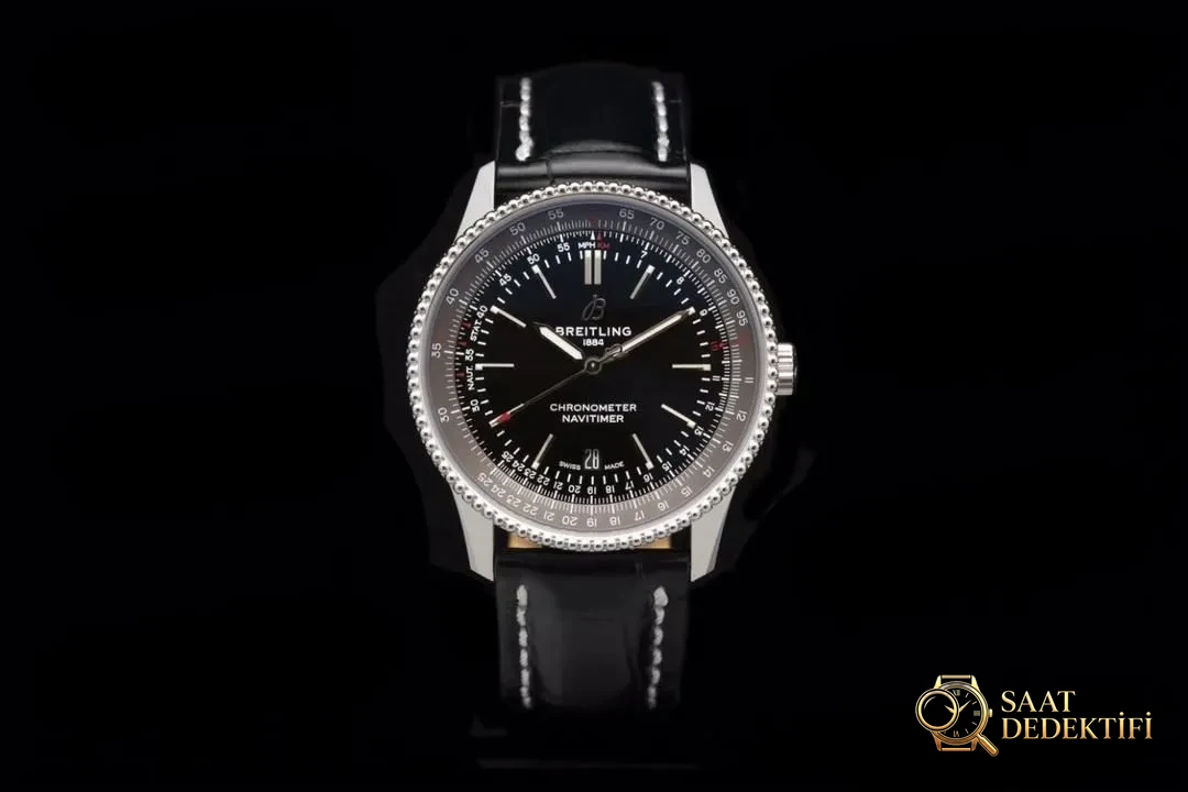 V7 Breitling Aviator 8 siyah kadran gri bezel - Kadran Detayı ve Bezel İşçiliği