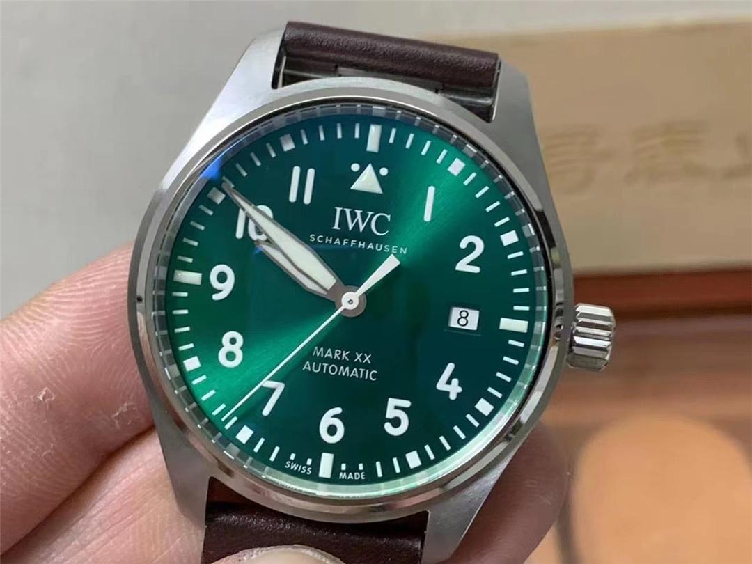 V7 Factory IWC Mark 20 orijinalle karşılaştırıldığında zayıf noktalar nerede? — 6. fotoğraf