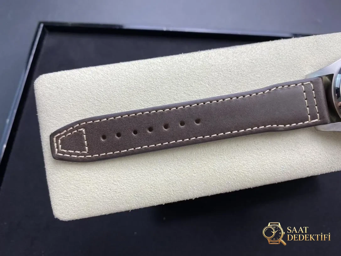 V7 Factory IWC Mark Eighteen, Swiss SW300 mekanizmasına yükseltildikten sonra hâlâ almaya değer mi? - Fosfor ve Super-LumiNova Gece Görünümü