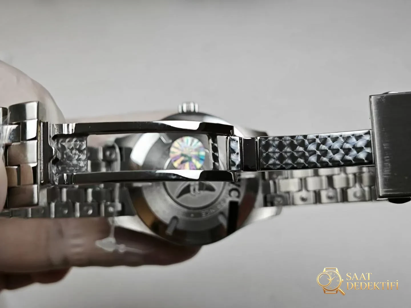 V7 Factory IWC Mark XVIII Le Petit Prince çelik bilezik modeli bir bakışta belli oluyor mu? - Fosfor ve Super-LumiNova Gece Görünümü