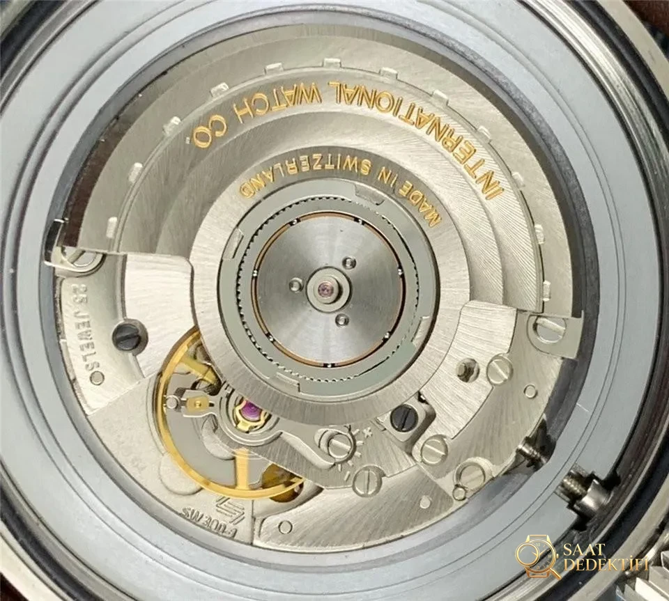 V7 Factory IWC Mark XVIII titanyum kasanın İsviçre SW300 mekanizmasına yükseltilmesinin ETA2892