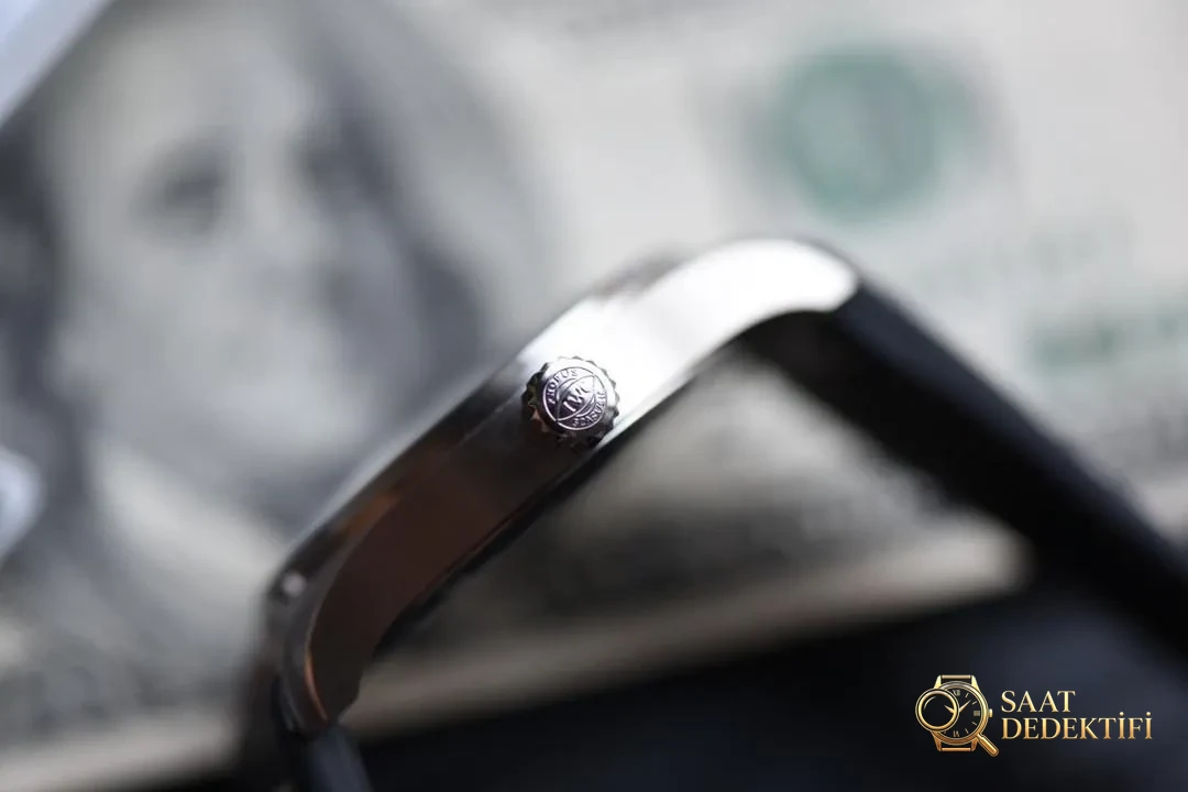V7 Factory IWC Mark XX hızlı değişen kayış işçilik incelemesi - Fosfor ve Super-LumiNova Gece Görünümü