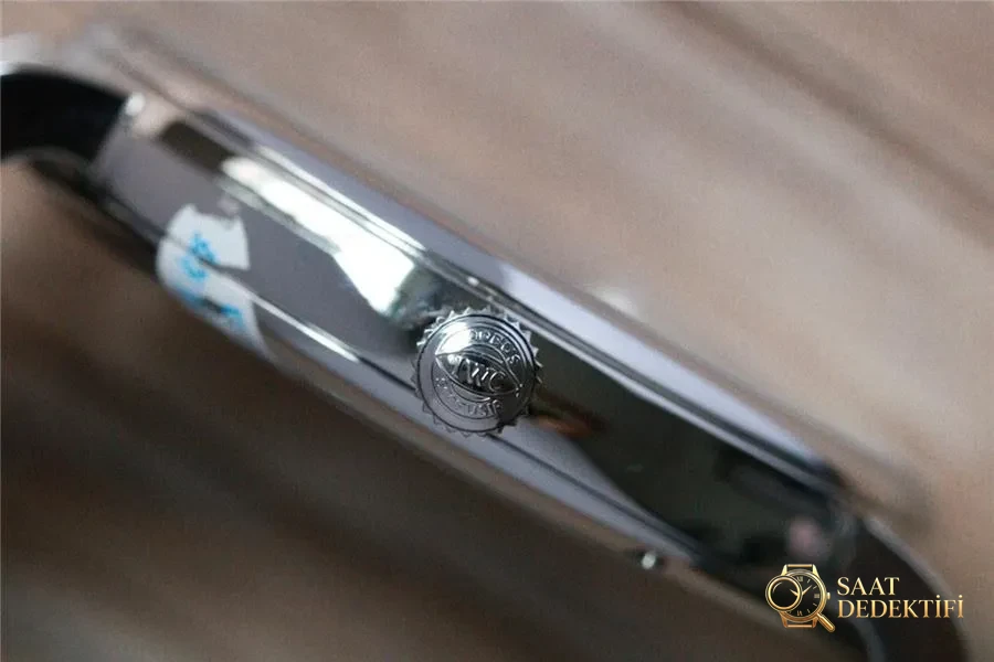 V7 Factory IWC Portofino 150. Yıl Orijinal İsviçre ETA2892 Mekanizmalı Replika Saat İncelemesi - Yan Profil Kalınlık ve Ergonomik Kavis