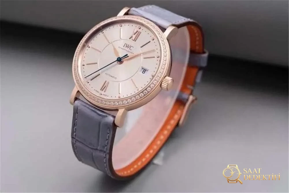 V7 Factory IWC Portofino 37 mm kadın kol saati orijinal karşılaştırma incelemesi - Kasa Çeliği ve Polisaj Kalitesi