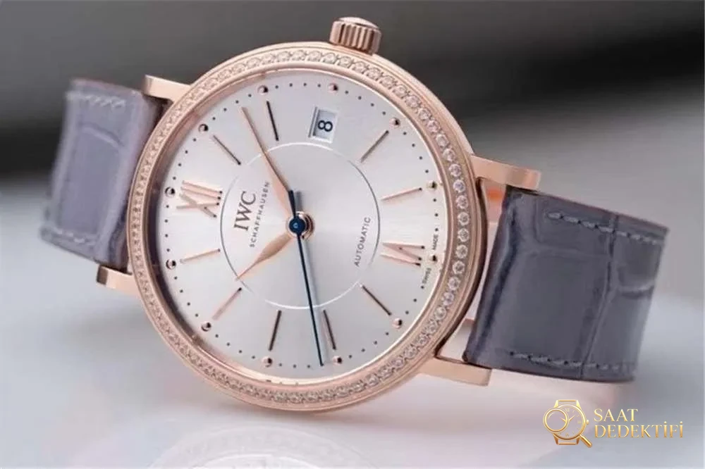 V7 Factory IWC Portofino 37 mm kadın kol saati orijinal karşılaştırma incelemesi - Toka İçi Mikro Ayar Mekanizması