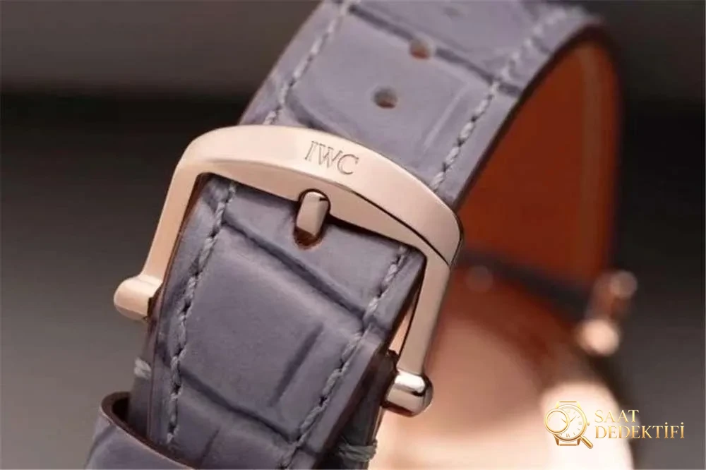V7 Factory IWC Portofino 37 mm kadın kol saati orijinal karşılaştırma incelemesi - Cam Yansıma Önleyici (AR) Kaplama