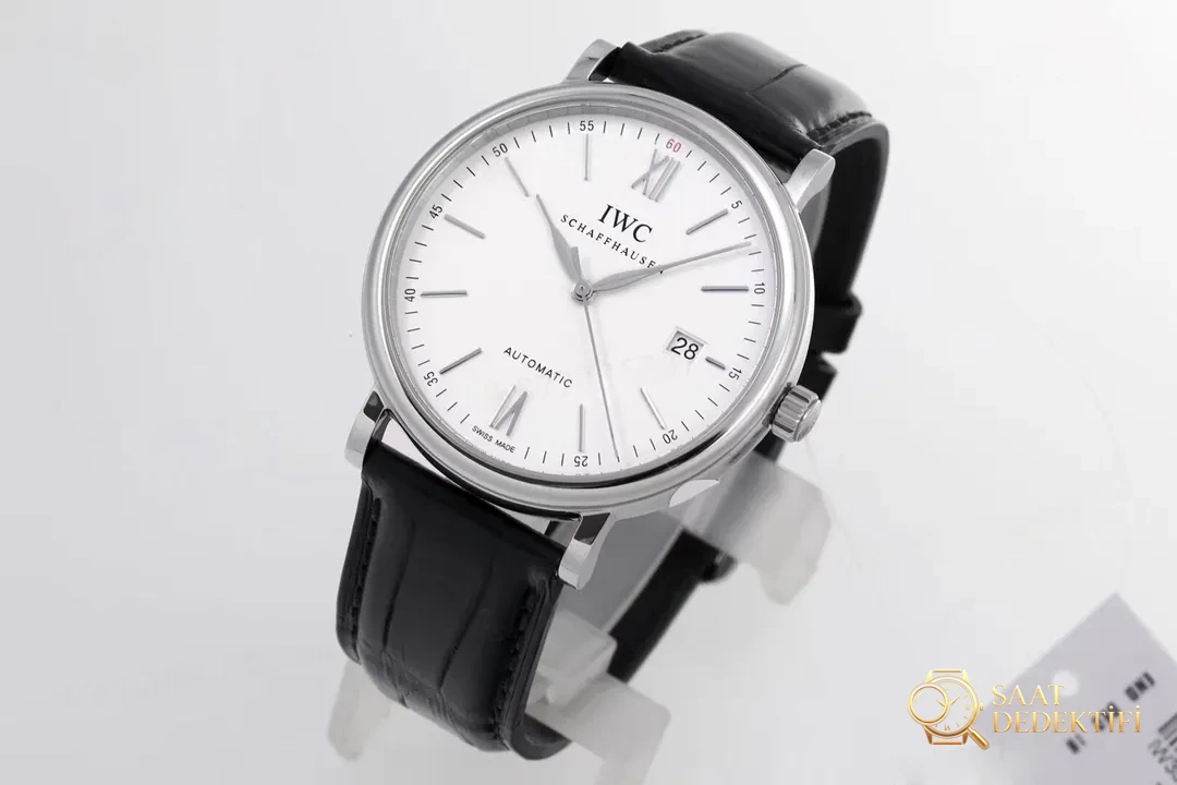 V7 Factory IWC Portofino replikası ne kadar başarılı? İnceleme - Arka Kapak ve Mekanizma Detayı