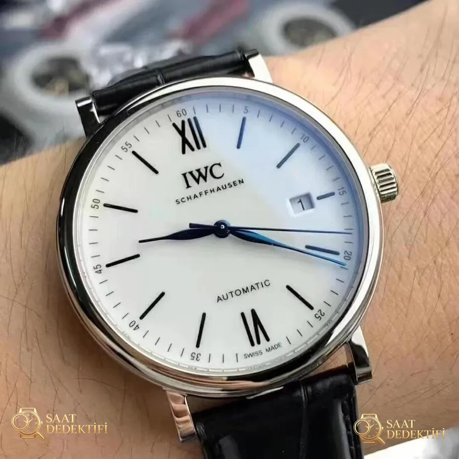 V7 Factory IWC Portofino Serisi Saat İncelemesi - Fosfor ve Super-LumiNova Gece Görünümü