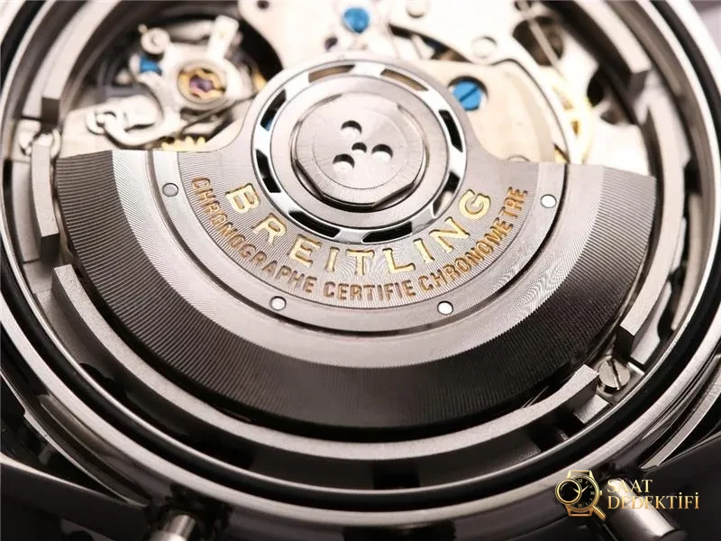 V9 Factory Breitling Aviator B01 siyah kadran Swissair - Bilekte Duruş ve Kasa Orantısı