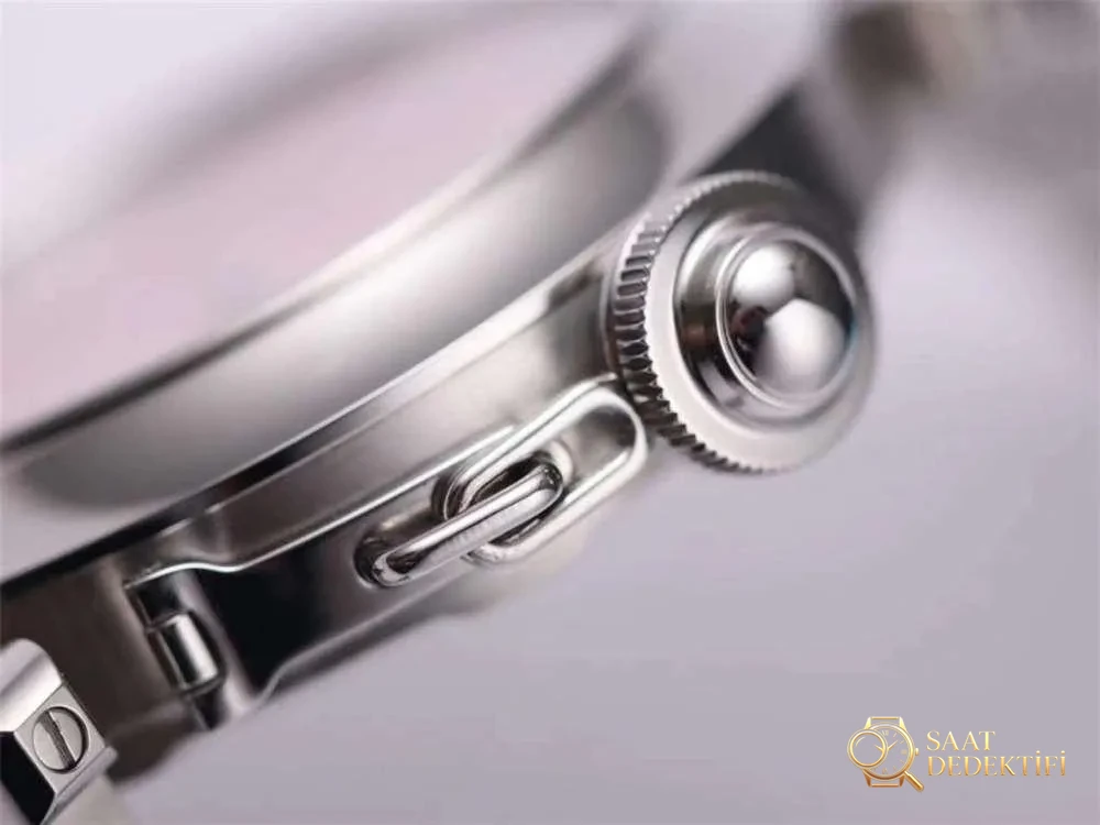 Revue de la montre-bracelet pour femme V9 Factory Cartier Pasha Series W31074M7 - La préférée des rares - Mécanisme de micro-ajustement de la boucle interne