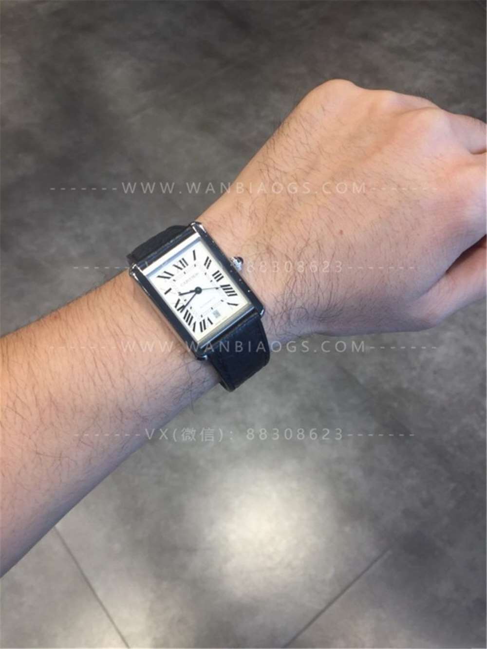 V9 Factory Cartier Tank Citizen.9015 mekanizmalı gerçek-replika karşılaştırmalı inceleme — 14. fotoğraf