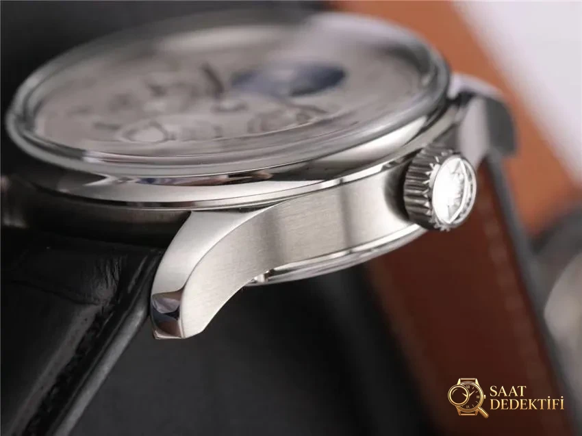 V9 IWC Portugieser Gerçek Perpetual Calendar Yeni Model İncelemesi - Fosfor ve Super-LumiNova Gece Görünümü