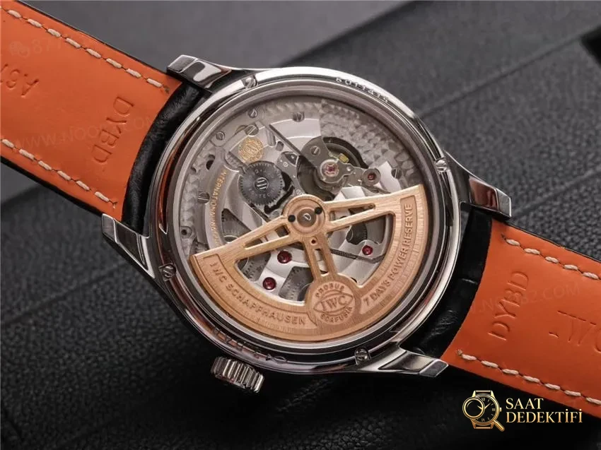 V9 IWC Portugieser Gerçek Perpetual Calendar Yeni Model İncelemesi - Kordon Dokusu ve Dikiş Detayları