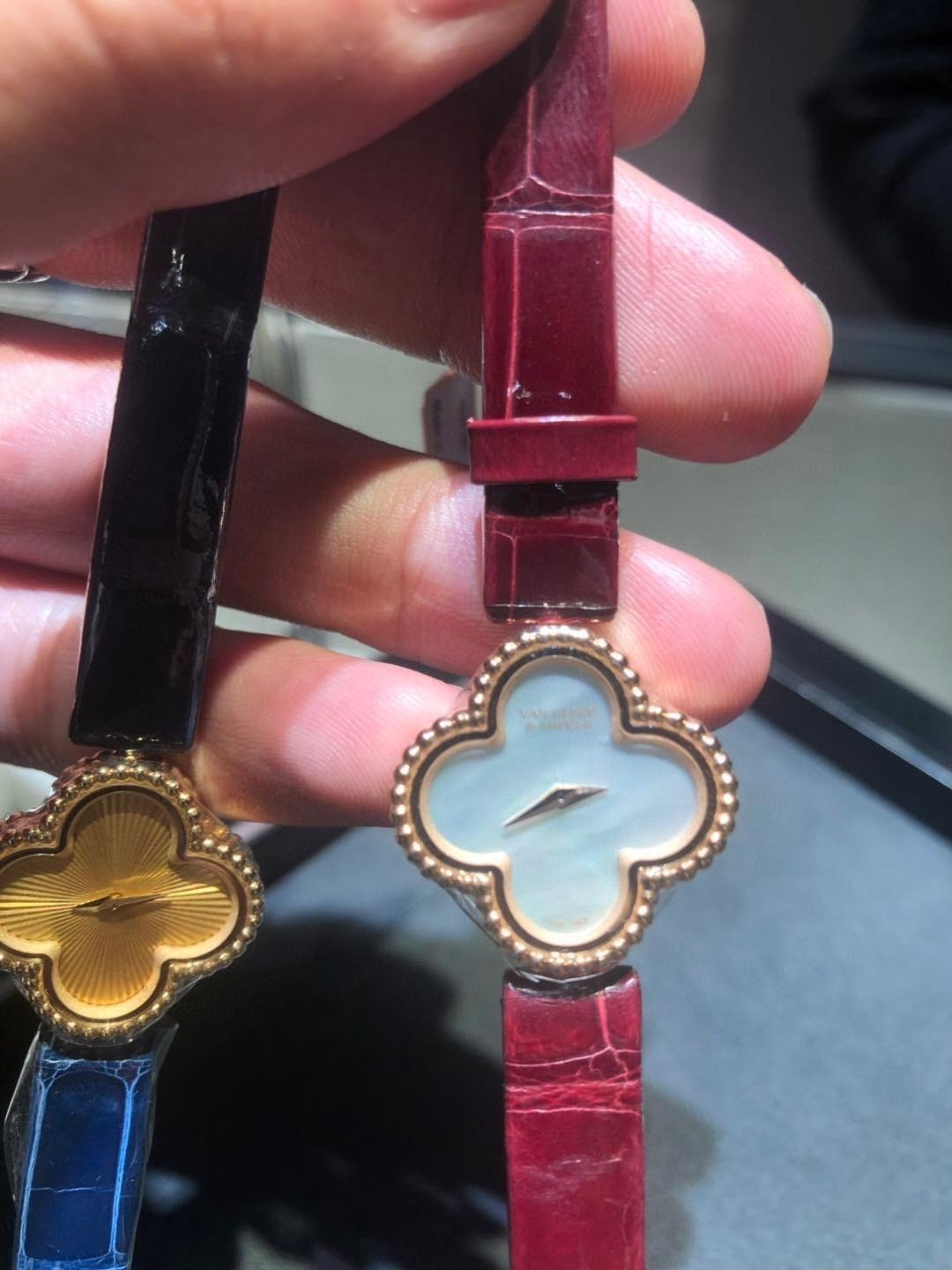 Van Cleef & Arpels dört yapraklı yonca ALHAMBRA serisi Sweet Alhambra saat incelemesi — 3. fotoğraf