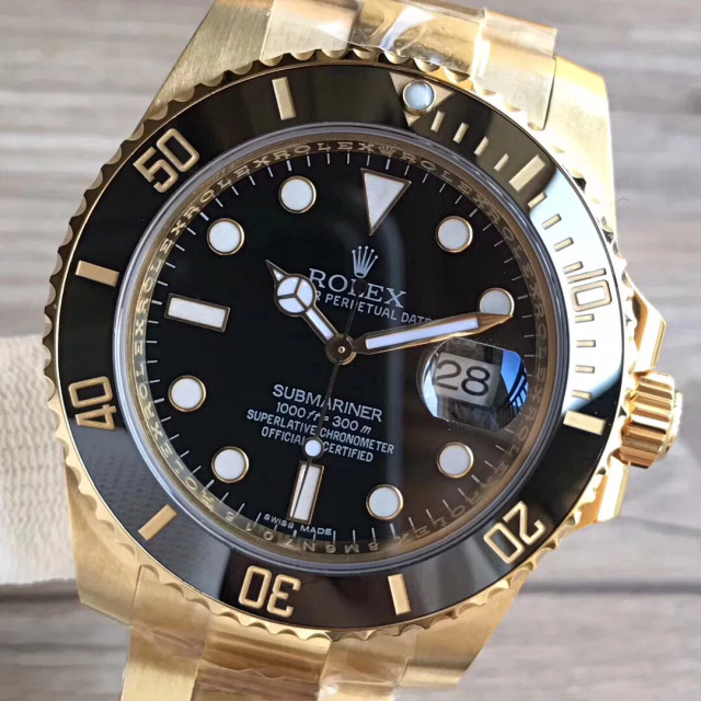 Replika Rolex Submariner 18K Altın Rengi Siyah Kadran