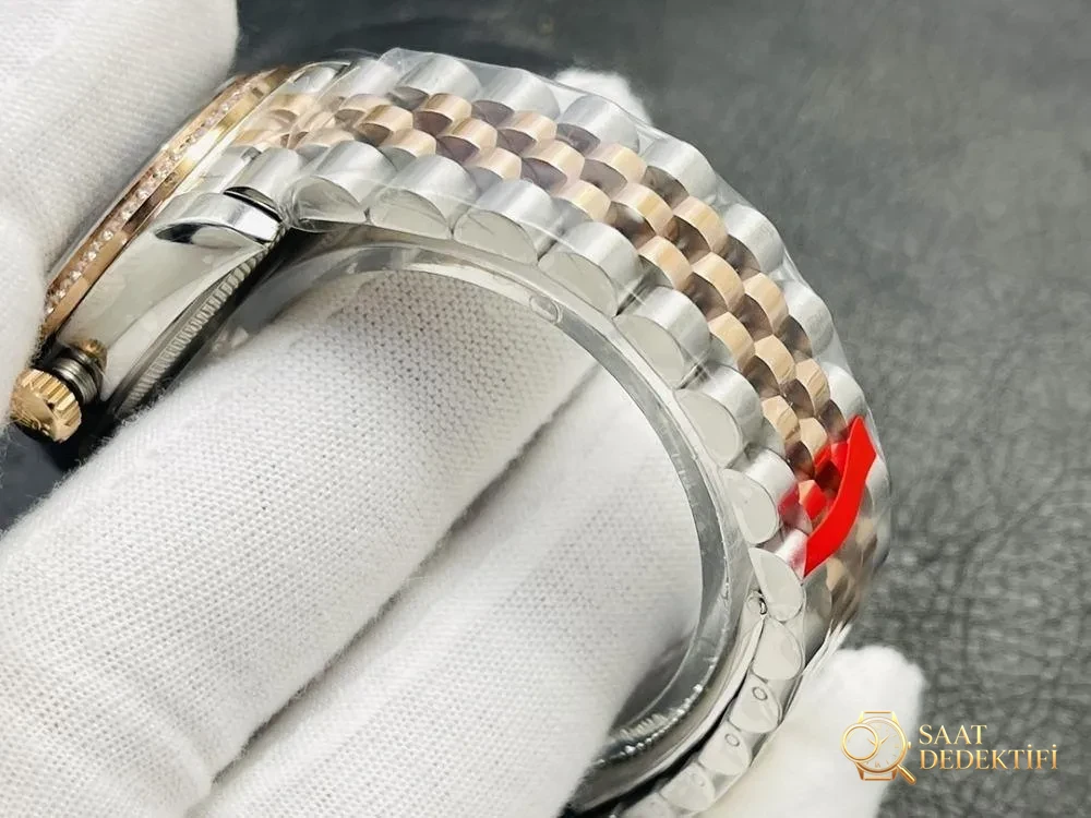 VR Factory Rolex Datejust serisi 31 MM/36 MM piyasanın en üst düzey replika versiyonu - Arka Kapak ve Mekanizma Detayı