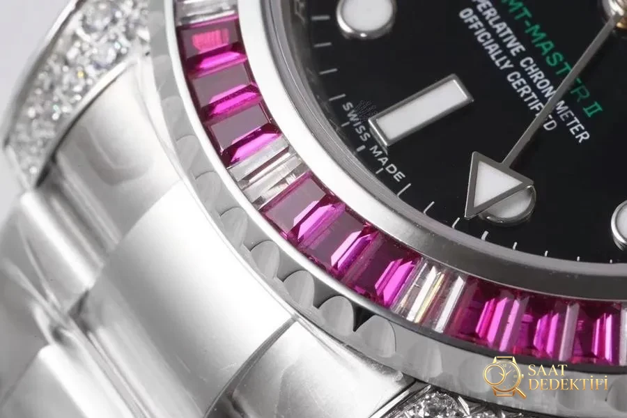 VR Factory Rolex GMT-Master II serisi 1116759 saat incelemesi - Yan Profil ve Kordon Bağlantısı