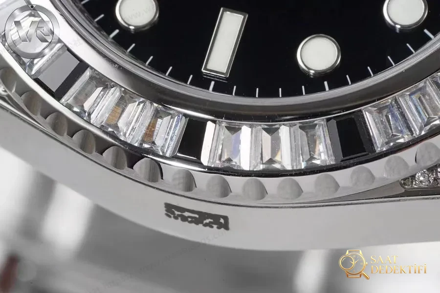 VR Factory Rolex GMT-Master II serisi 116759 SANR-74769 Bril saat incelemesi - Yan Profil ve Kordon Bağlantısı