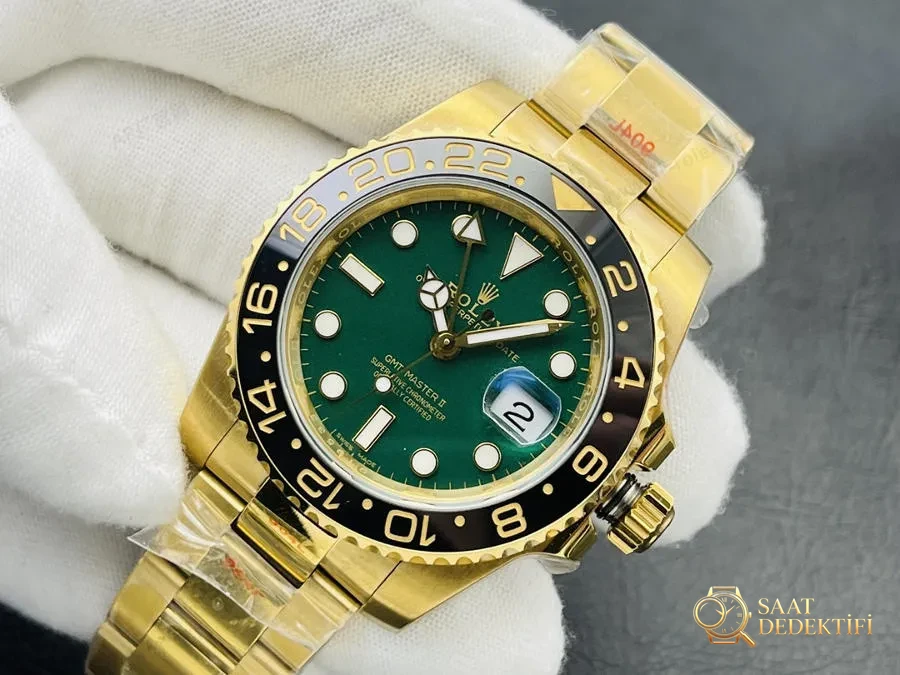 VRS Factory Rolex GMT-Master II version améliorée 126710 (cadran vert doré) Examen de la montre - Détails du cadran et finition de la lunette