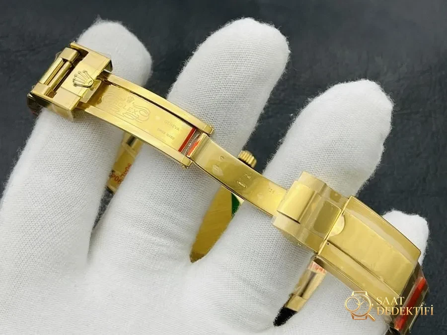 Revue de la montre VRS Factory Rolex GMT-Master II version améliorée 126710 (cadran vert doré) - Ajustement du poignet et proportion du boîtier