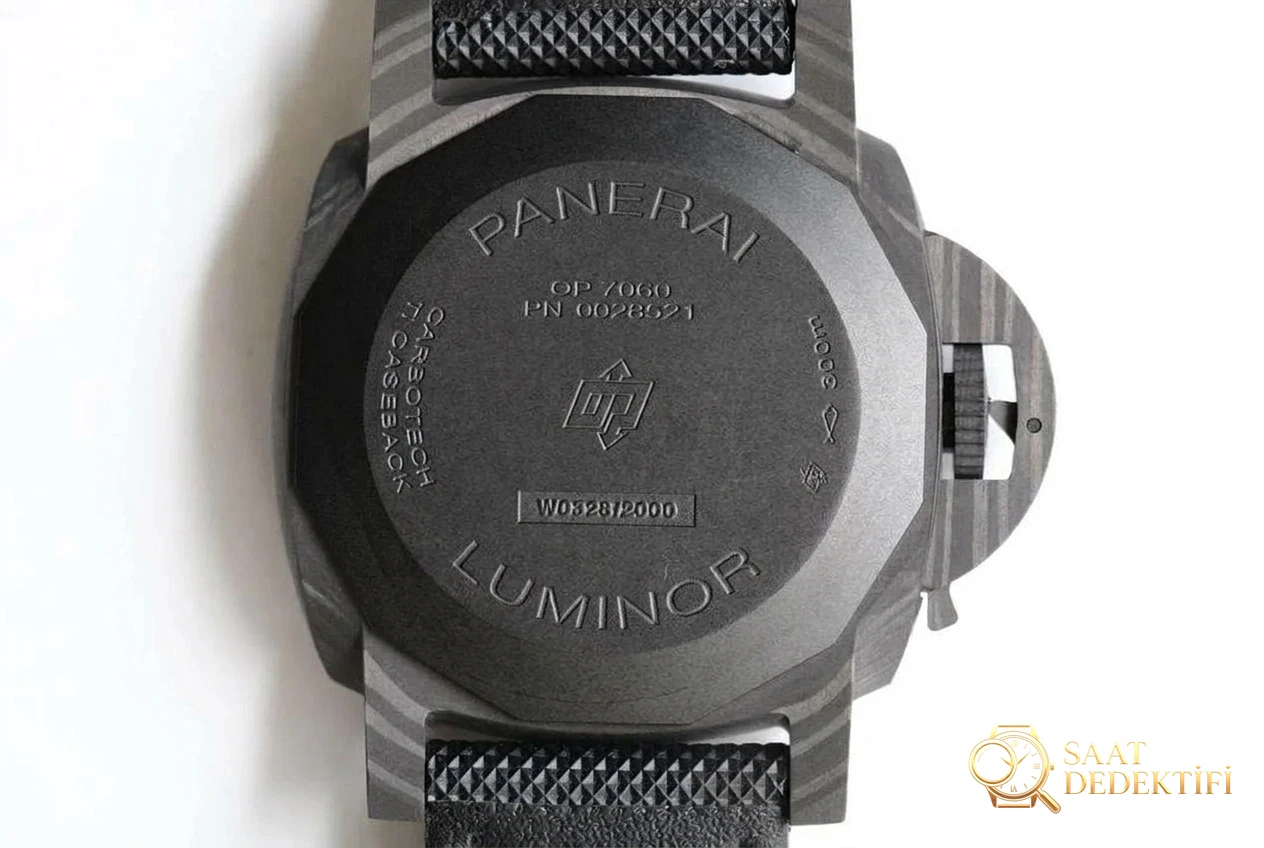 VS 2020 Yeni Ürün Luminor Panerai pam01661 Karbon Fiber Saat 44 mm İncelemesi - Arka Kapak ve Mekanizma Detayı