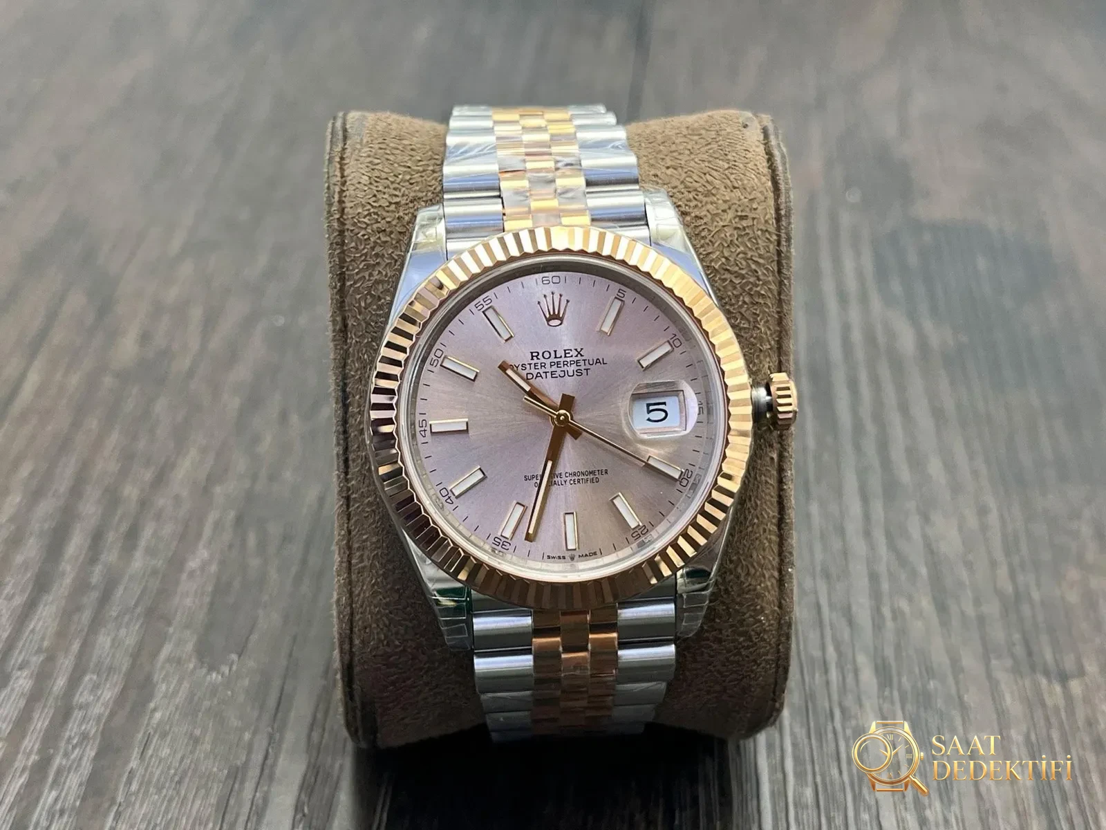 Reloj de pulsera VS Factory Rolex Datejust de 41 mm: detalle de la esfera y mano de obra del bisel