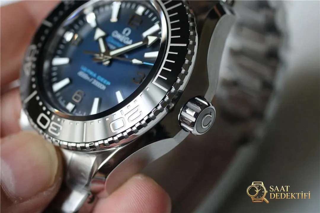 VS Fabrikası SBF Factory Omega Seamaster Planet Ocean ile Rolex Deepsea karşılaştırması - Fosfor ve Super-LumiNova Gece Görünümü