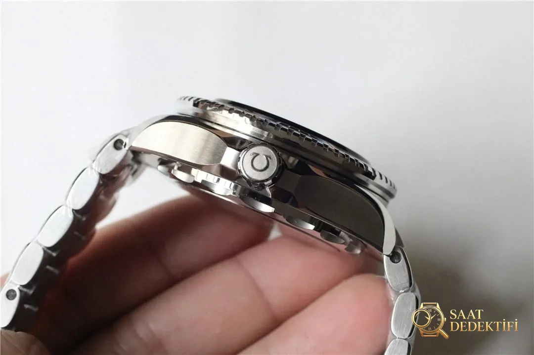VS Fabrikası SBF Factory Omega Seamaster Planet Ocean ile Rolex Deepsea karşılaştırması - Mekanizma Zemberek ve Balans Detayı