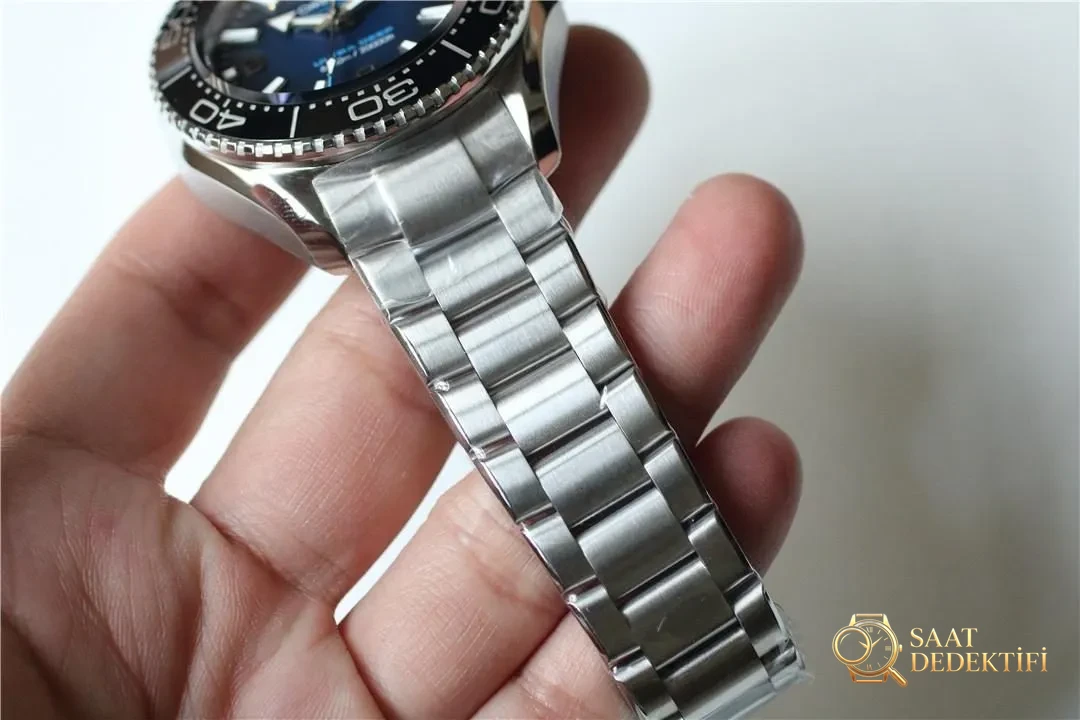 VS Fabrikası SBF Factory Omega Seamaster Planet Ocean ile Rolex Deepsea karşılaştırması - Yan Profil ve Kordon Bağlantısı