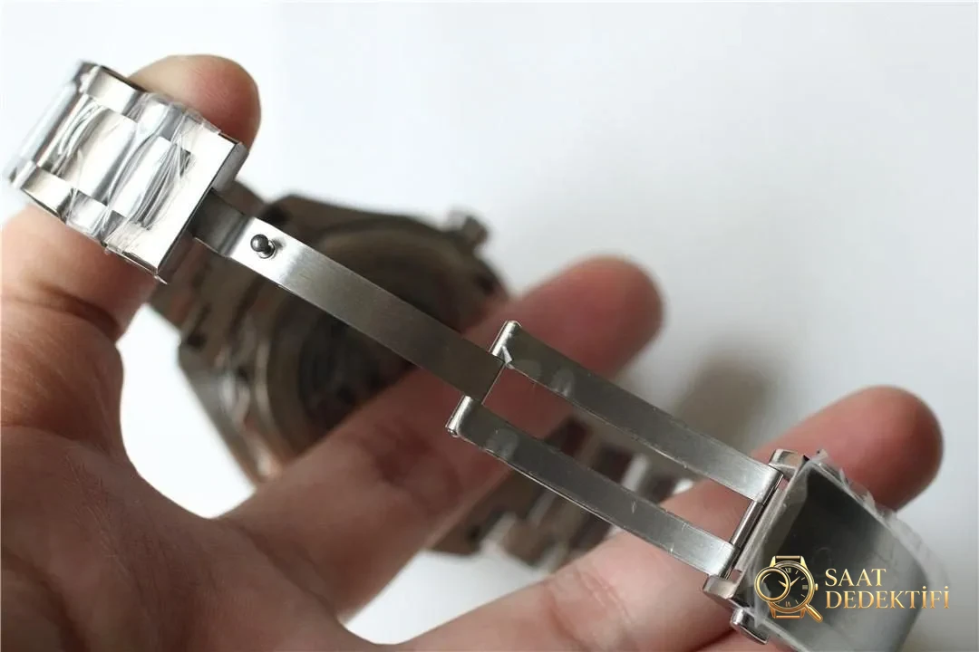 VS Fabrikası SBF Factory Omega Seamaster Planet Ocean ile Rolex Deepsea karşılaştırması - Bilezik Bakla Ayrımı ve Pim Yapısı