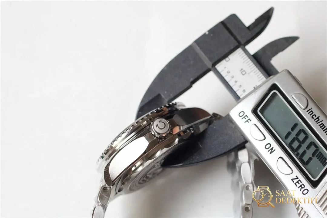 VS Fabrikası SBF Factory Omega Seamaster Planet Ocean ile Rolex Deepsea karşılaştırması - Toka İçi Mikro Ayar Mekanizması